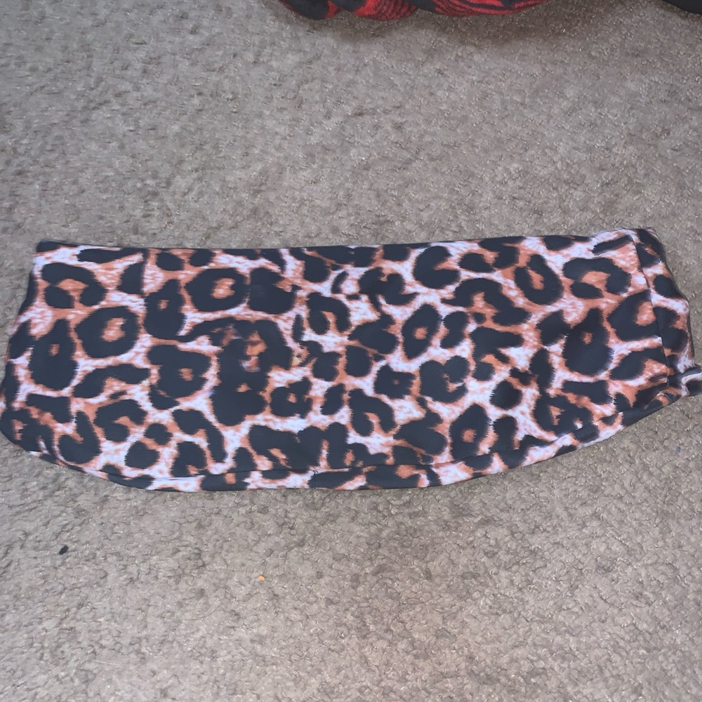 Leopard print Bandeau bikini top